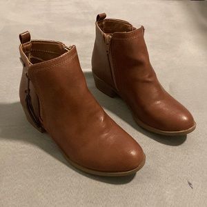 brown nautica booties